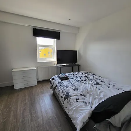 Private Room Near Central Ideal For City Explorers London Exterior photo
