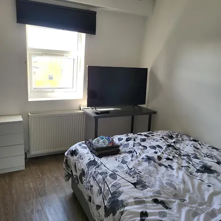 Private Room Near Central Ideal For City Explorers London Exterior photo