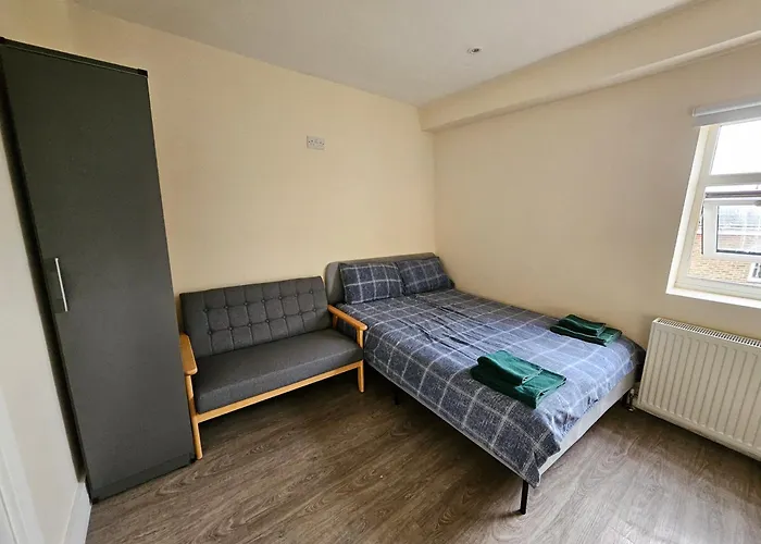 Private Room Near Central Ideal For City Explorers